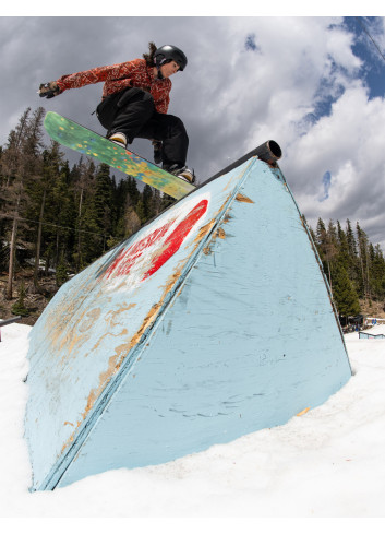 Deska snowboardowa Gnu Gloss 2026